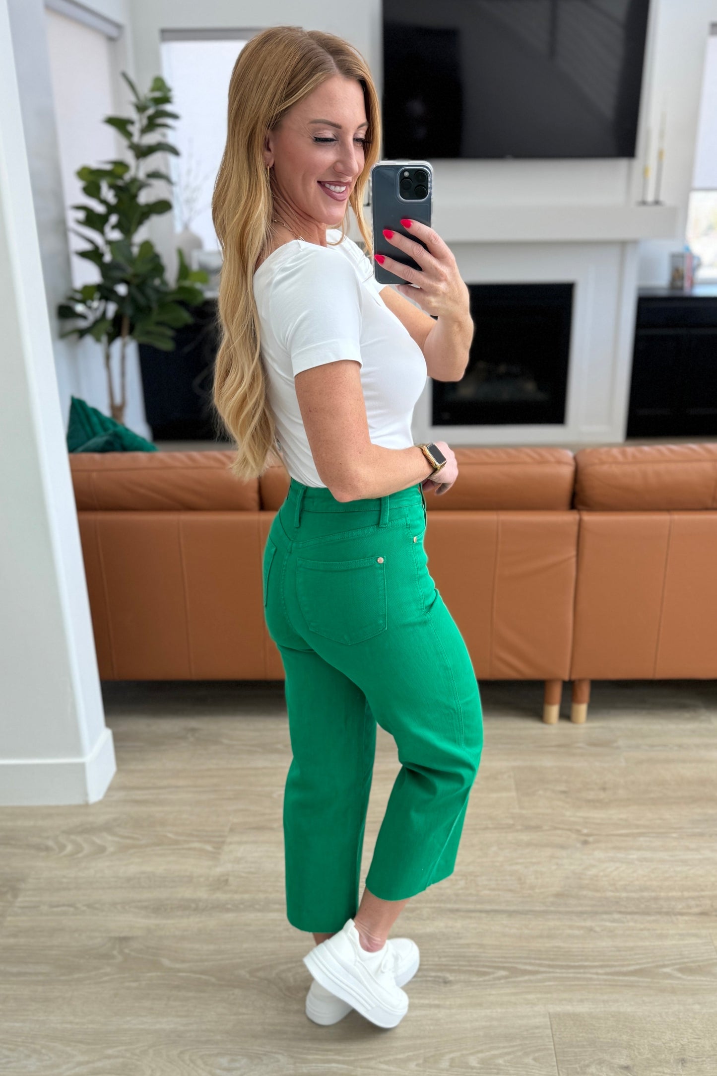 Lisa High Rise Control Top Wide Leg Crop Jeans in Kelly Green ~ Online Exclusive