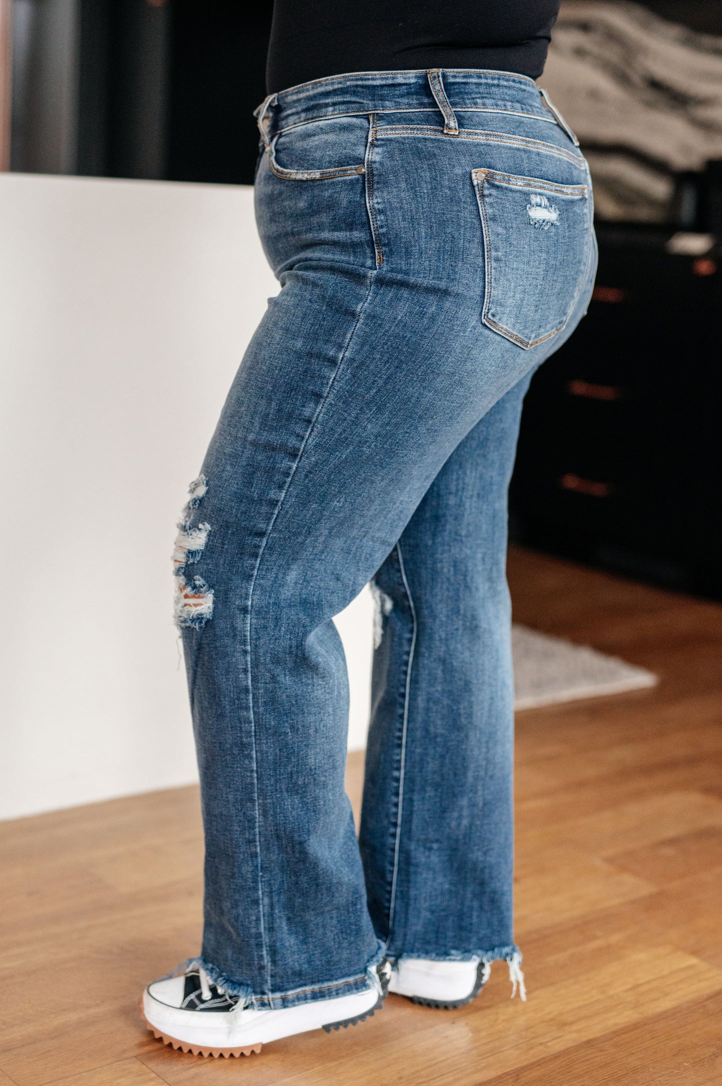 Rose High Rise 90's Straight Jeans in Dark Wash ~ Online Exclusive